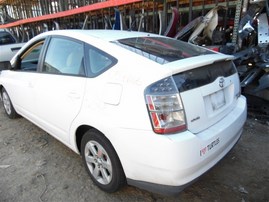 2005 Toyota Prius White 1.5L AT #Z23465